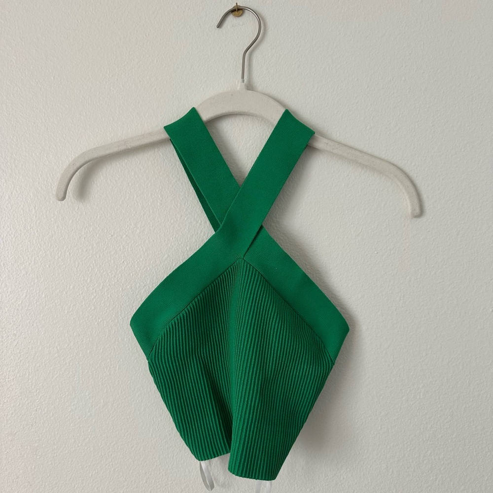 Babaton Cropped Sculpt Knit Criss Cross Tank